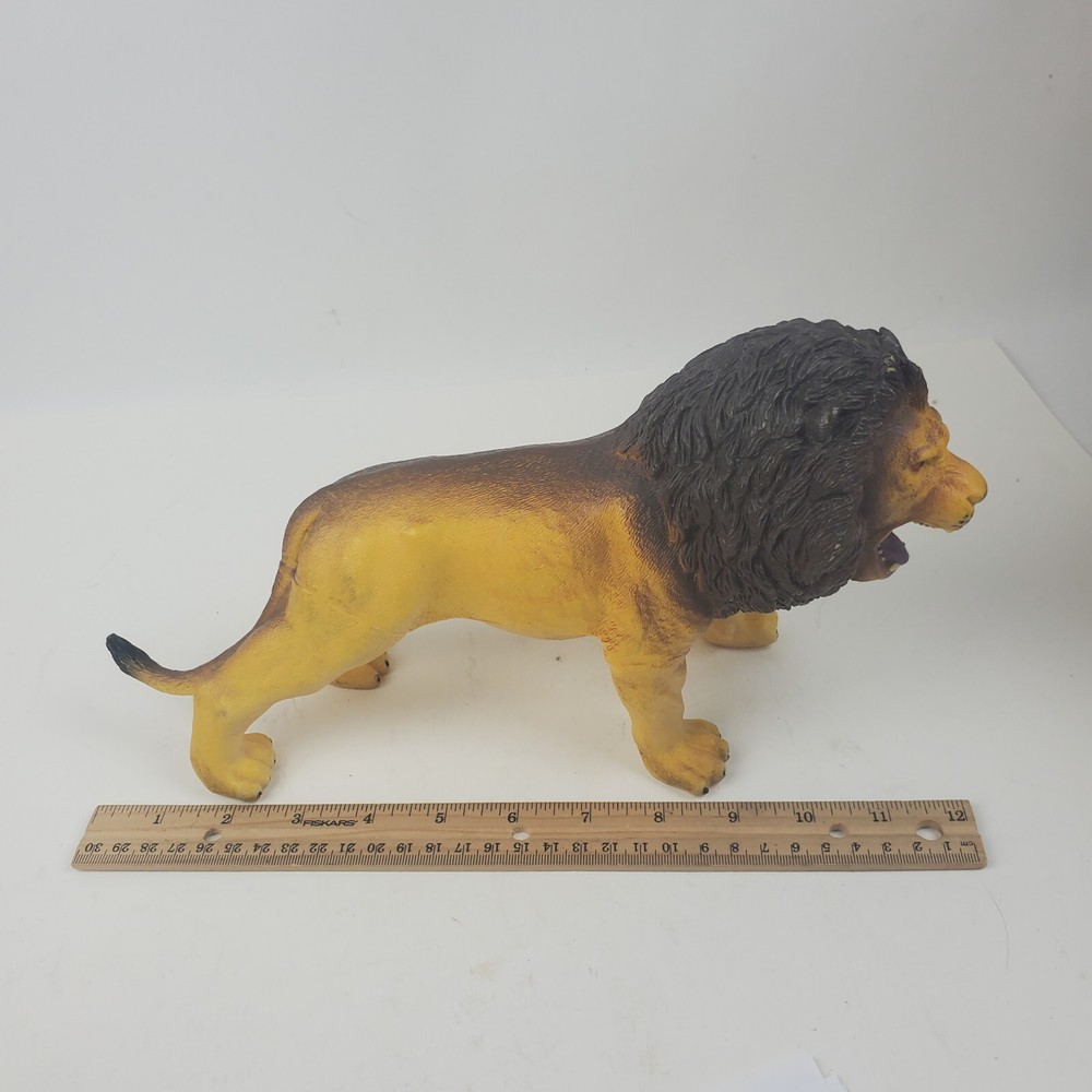 CREATOLOGY Rubber Lion 13"