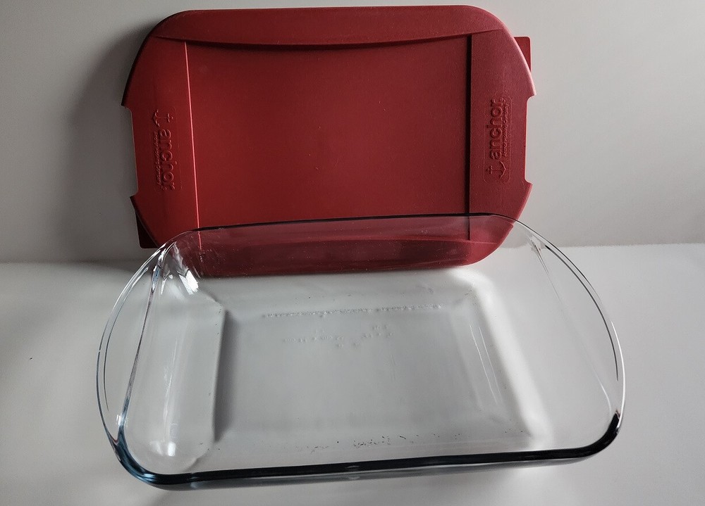 Anchor Hocking 3-Quart Rectangular Baking Dish with Embrace Lids