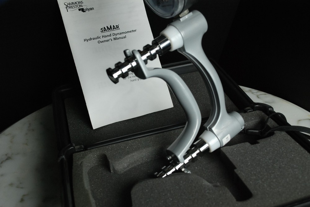 Jamar Hydraulic Hand Dynamometer, Lightweight Max Force Indicator to Measure Gri