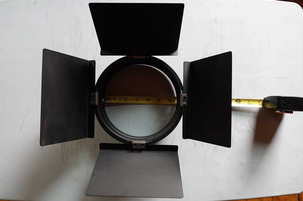 Barn Door Attachment for studio light 6-1/2" Diameter (3)