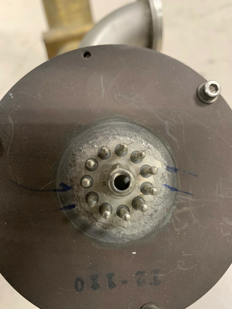 Vacuum Prism-Like Analyzer. Two vacuum gauges. Nice! Great shape! Steampunk tool