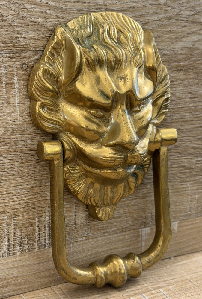 VINTAGE SOLID BRASS LIONS HEAD DOOR KNOCKER