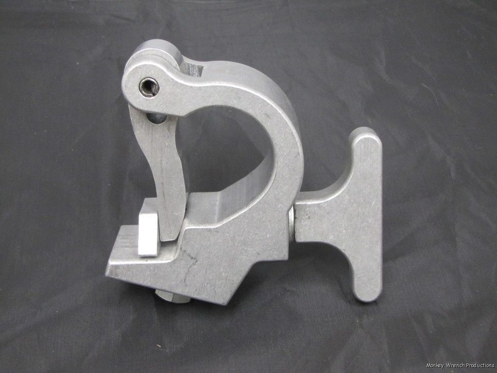 Light Source Mega-Claw Clamp, Silver