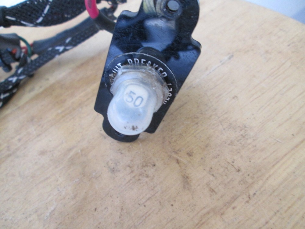 Batery Connectors w/ Reset Button Harness # 5418