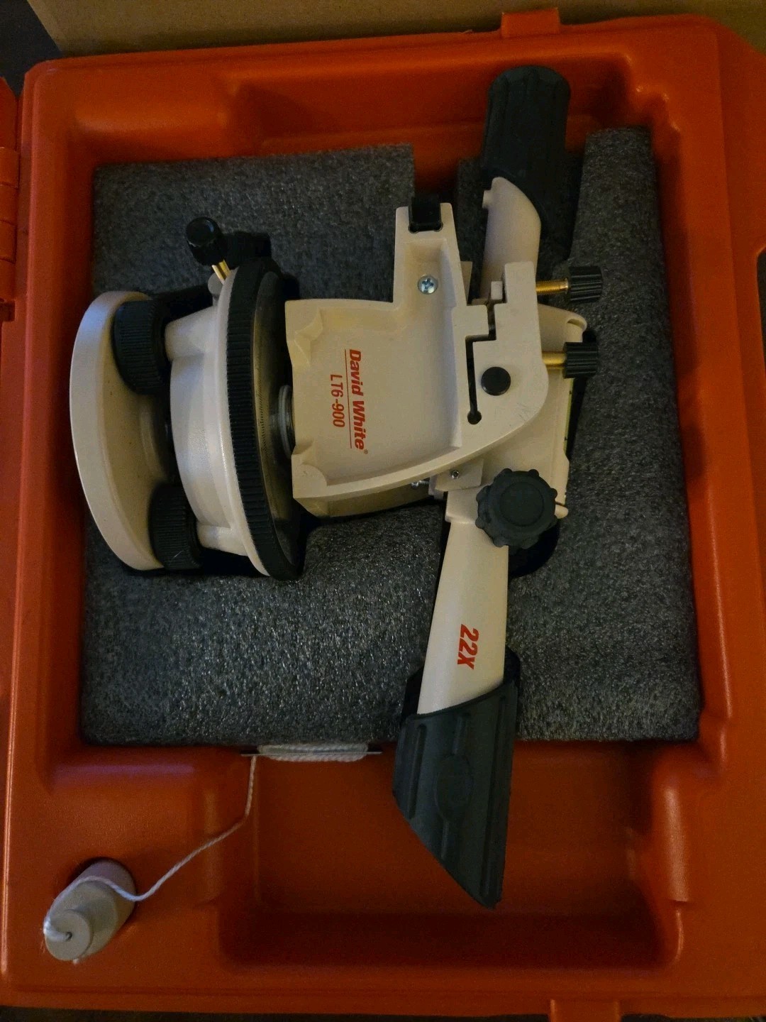 David White LT6-900 22 Power Optical Meridian Level Transit NEW