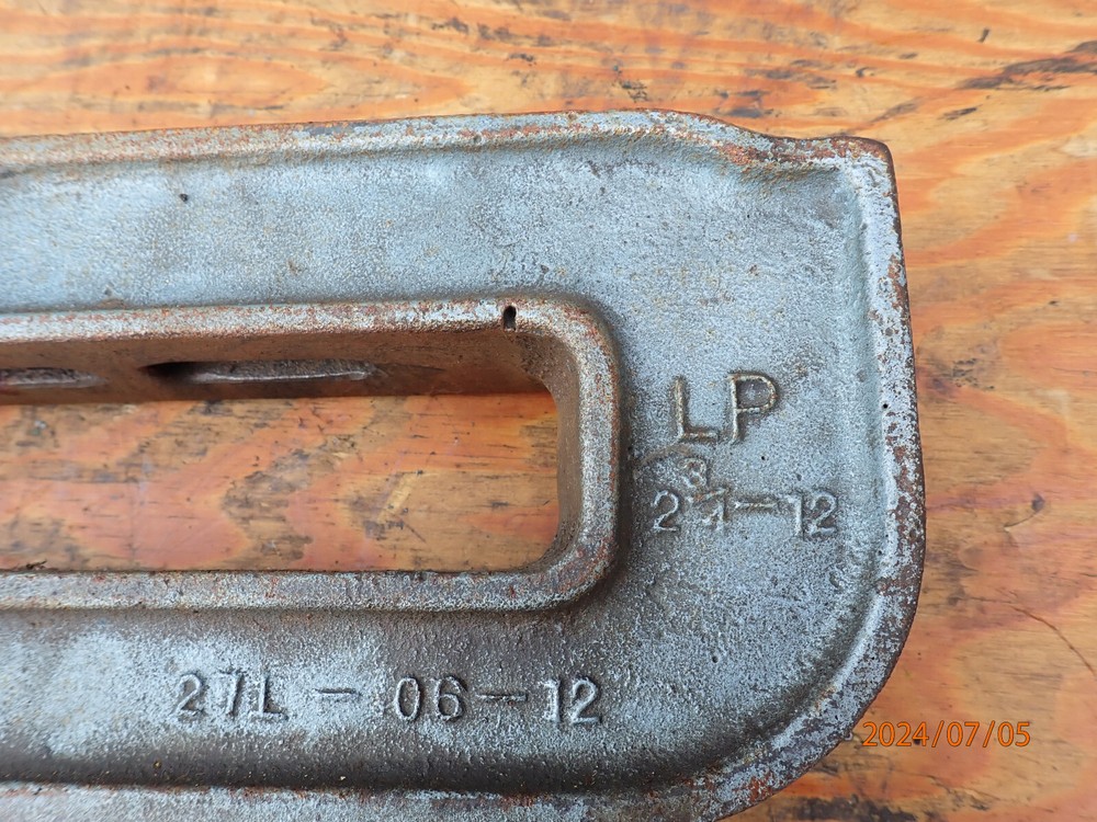 TOOLSET INC. UNIT TOOLING METAL STAMPING PUNCH FRAME LP 2-3/4-12 KEYHOLE