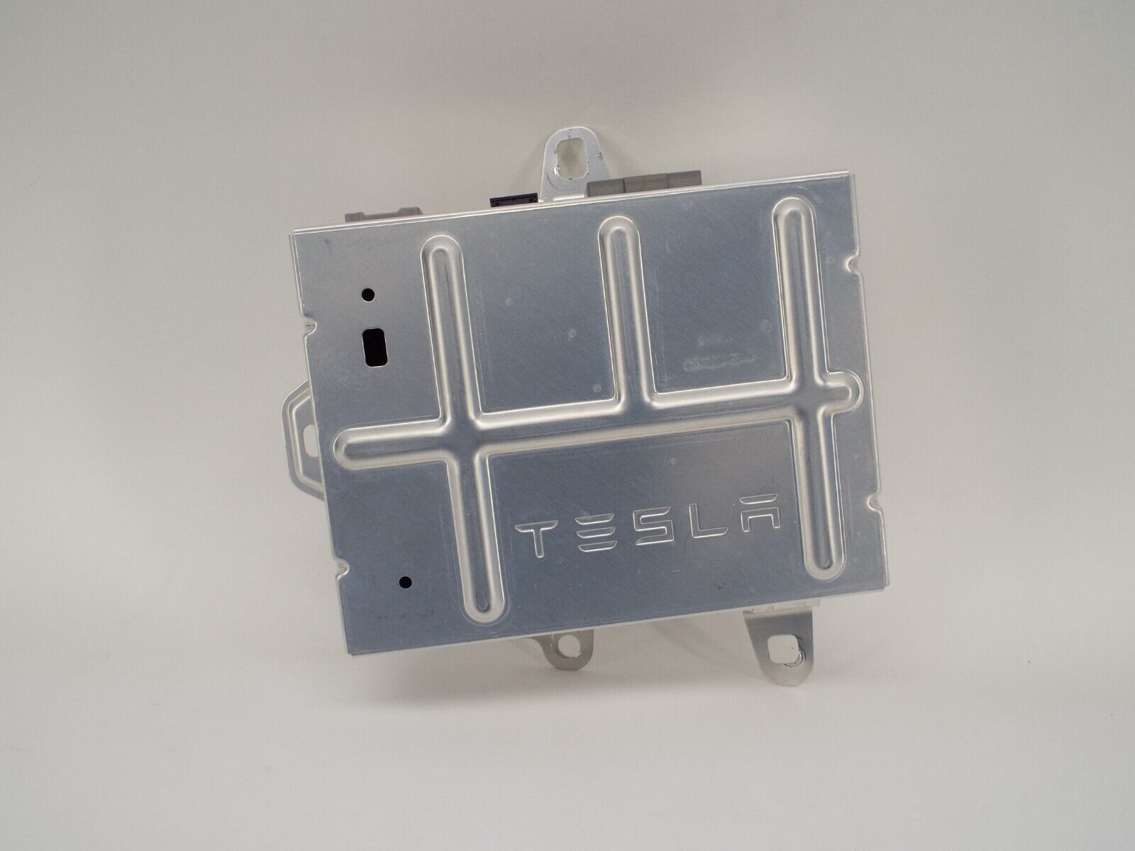 2021-2023 Tesla Model Y Amplifier Audio