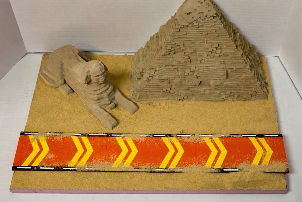 Hotwheels HW35 Acceleracers Desert Realm Diorama