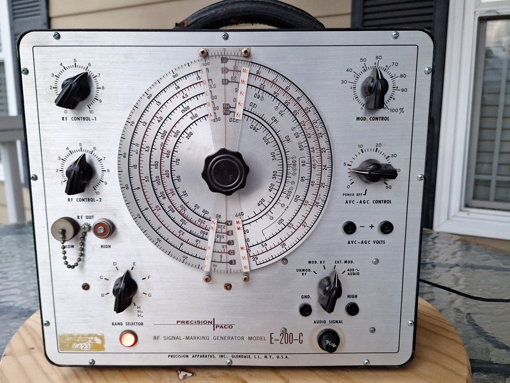 Vintage PRECISION PACO E-200-C RF SIGNAL-MARKING GENERATOR Untested