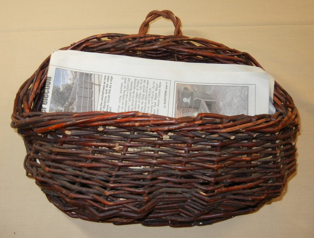 Woven Grapevine Wall Hanging Pocket Basket