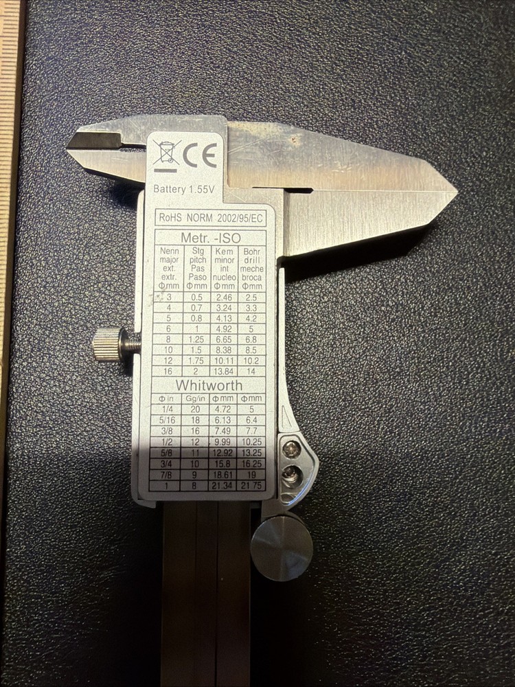 Carrera Precision Model Metal 9"Digital Calipers Needs Battery J