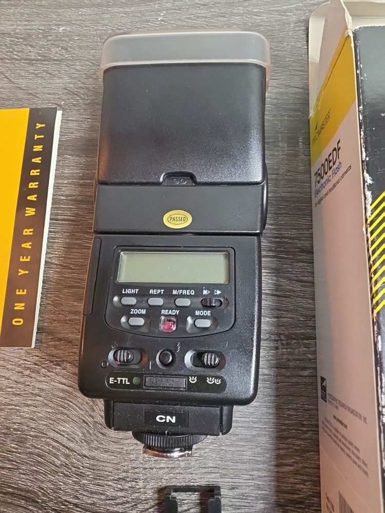 ProMaster7500EDF Digital Electronic Flash for Pentax Exelent