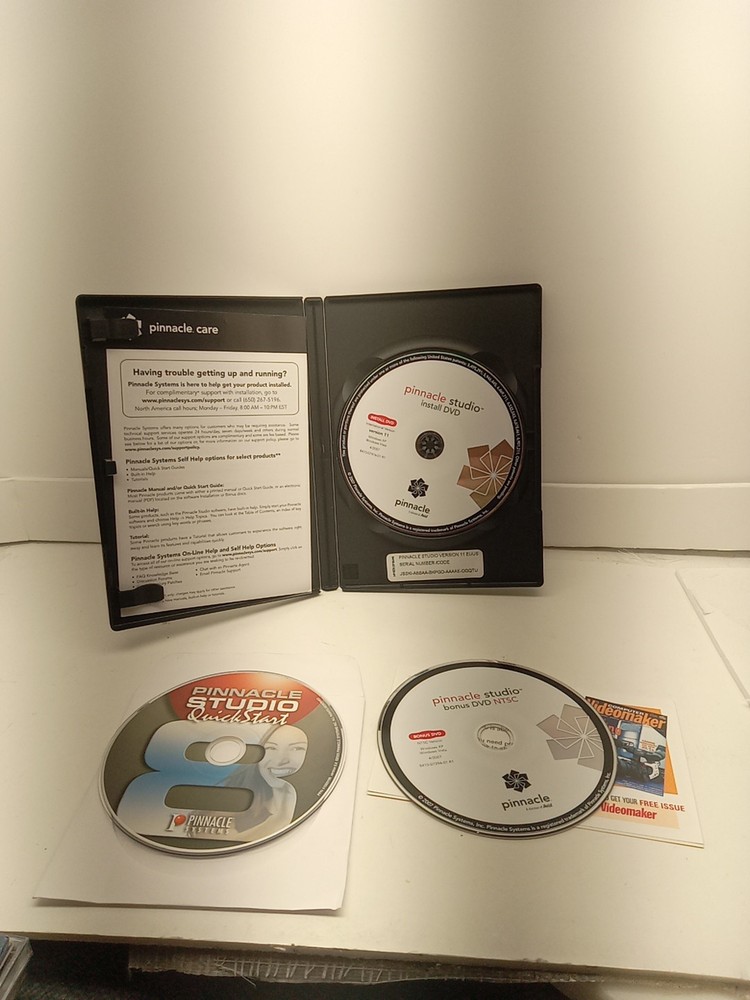 Pinnacle Studio Version 11 - Windows XP/Vista (DVD Rom, 3 Disc, 2007)