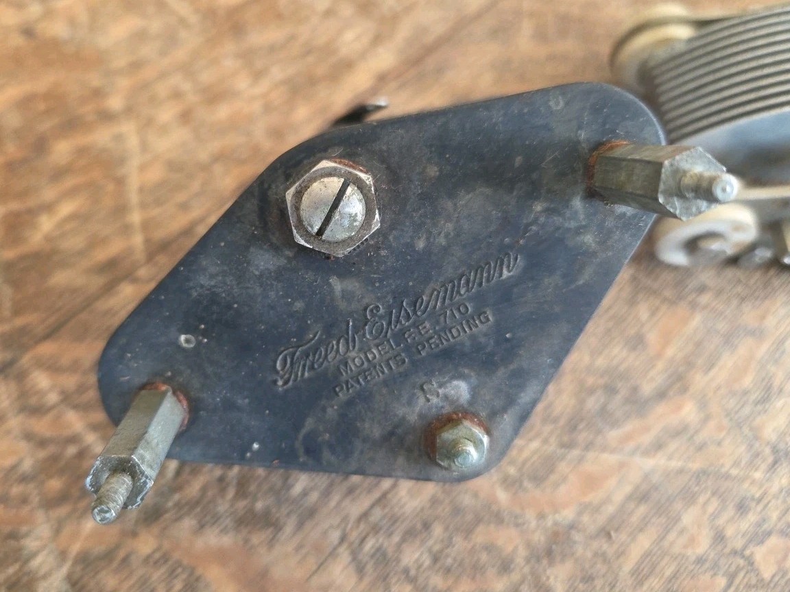 Vintage Lot Of Radio Tuning Condensers, Rheostats, Knobs Etc. Early Radios