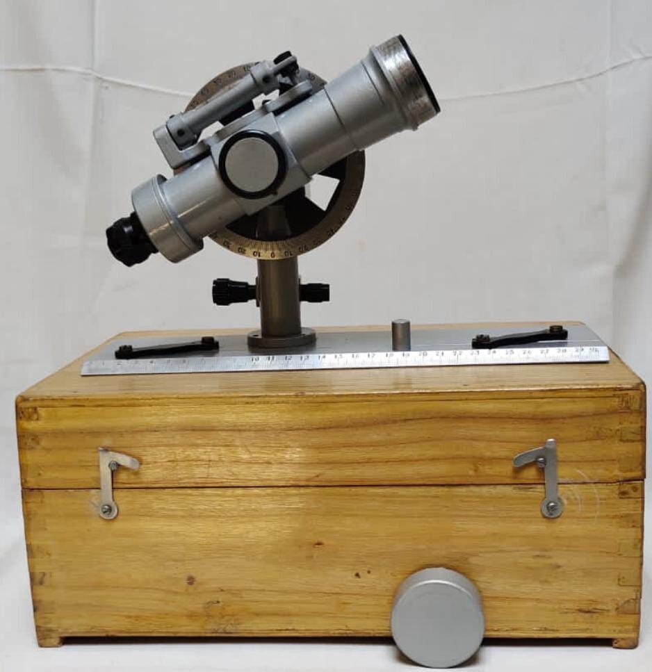 Telescopic Alidade for planetable survey instrument