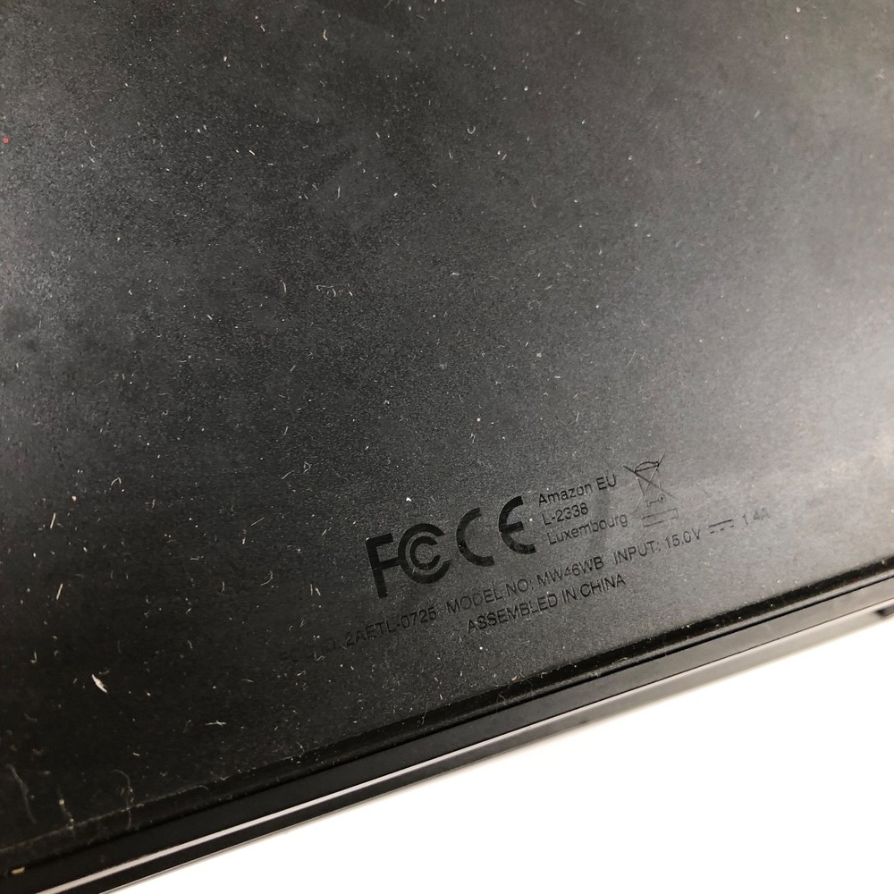 Amazon Echo Show 10 1st Gen Smart Speaker ISSUE READ