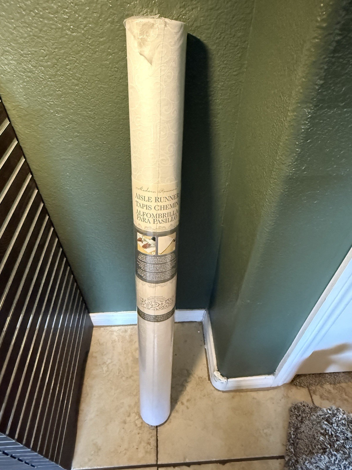 Modern Romance Wedding Aisle Runner 36 In Wide X 100 Ft Long Not Used