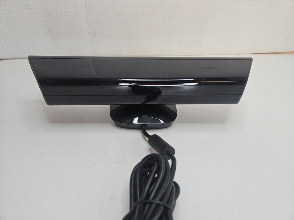 Microsoft Xbox 360 Kinect Sensor with Kinect Adventures! Game Model 1414 Tested
