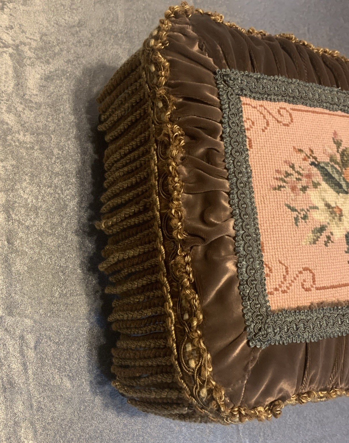 Vtg Cast Iron Ottoman Footstool w/Floral Needlepoint Design & Fringe