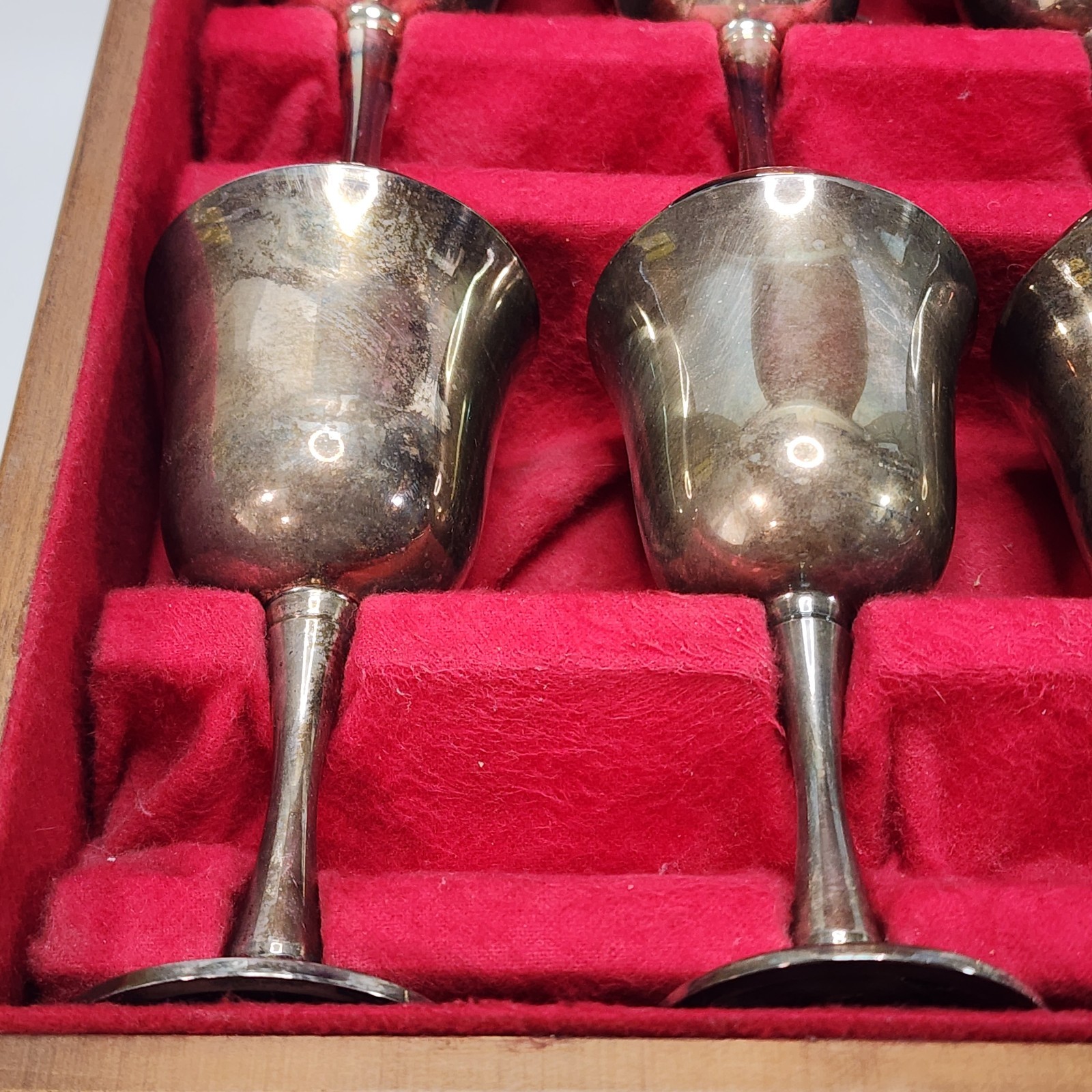 Set of 8 Vtg SALEM Portugal Silverplate water/wine Chalices/Goblets, 6.75" Case