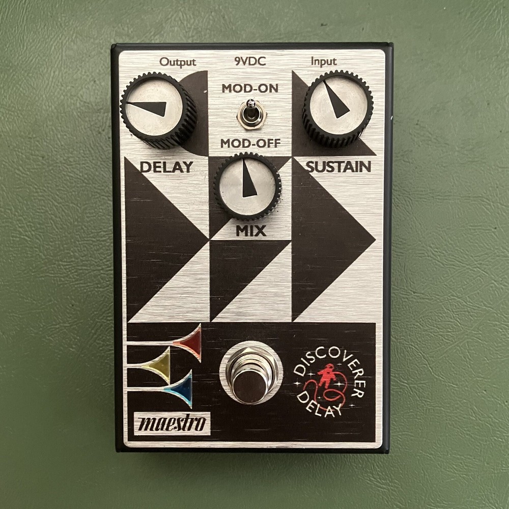 MAESTRO DISCOVERER  Analog Delay Pedal With Modulation - comes with original box