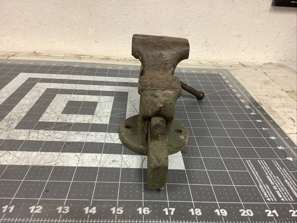 Vintage ECLIPSE Vise- 3" Jaws (CCC3004)