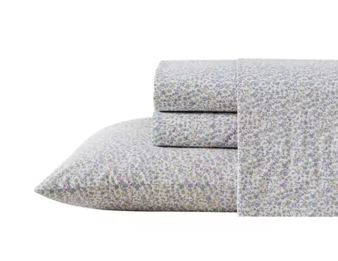 Laura Ashley 4-Piece Cotton Percale King Sheet Set (EMOGENE T200 HTR KG SHEET SE