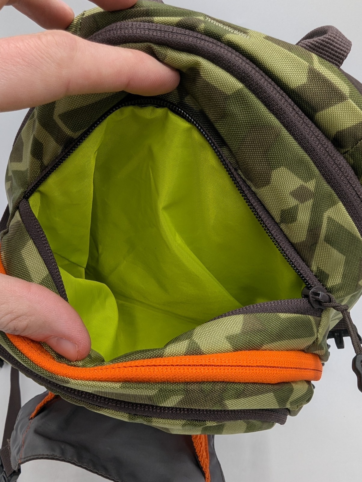 CamelBak Maximum Gear M.U.L.E. Camo Hydration BackPack 3L NO BLADDER