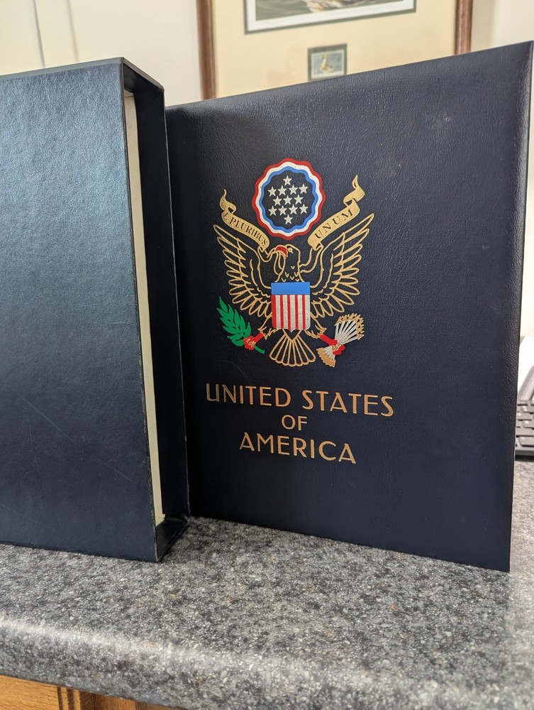 US - DAVO LUXE - GENTLY USED - US - VOLUME I + II + III HINGELESS STAMP ALBUMS