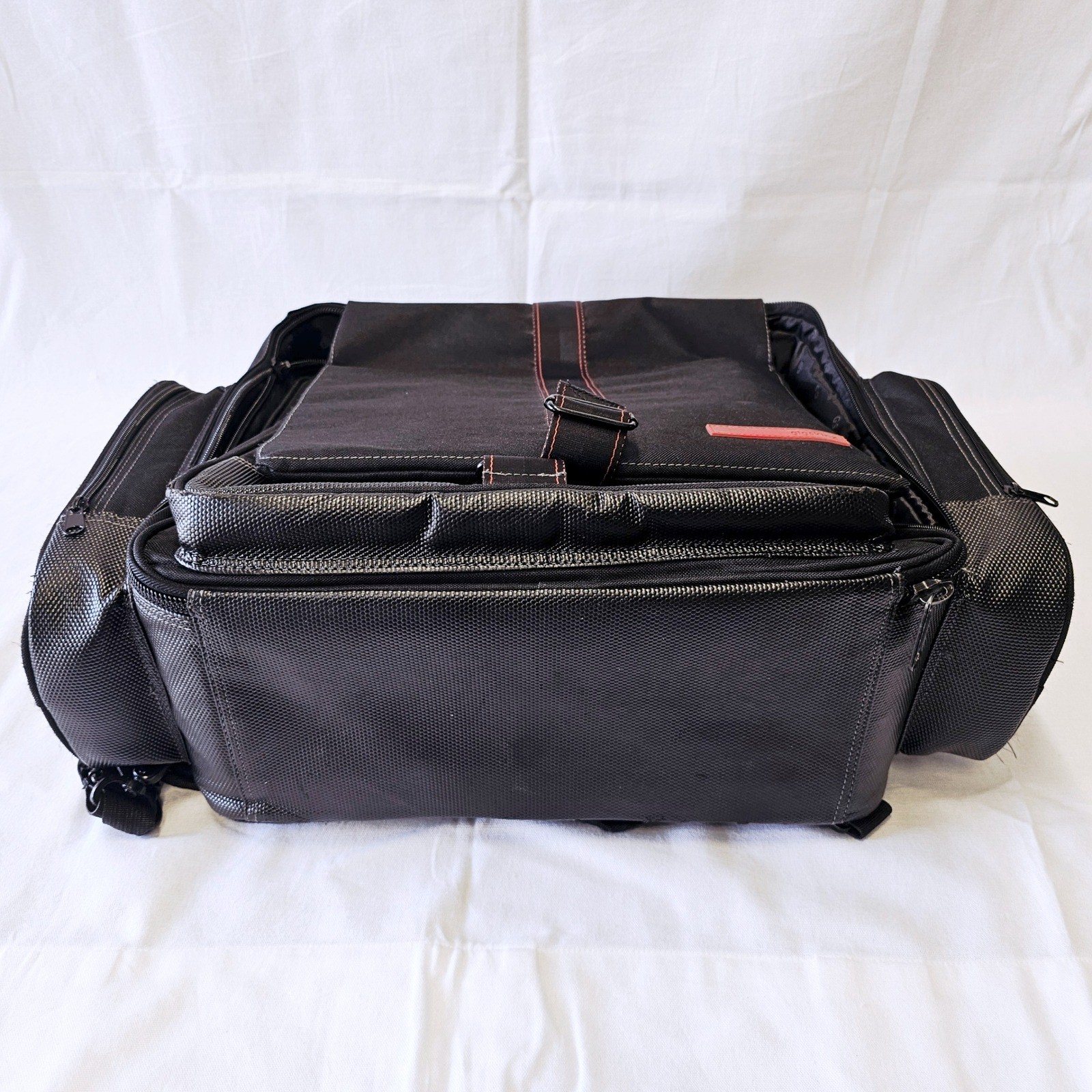 Gigskinz Backpack Unisex OS Black Red DJ Mixer Gear Case Damaged Zipper Pull Bag