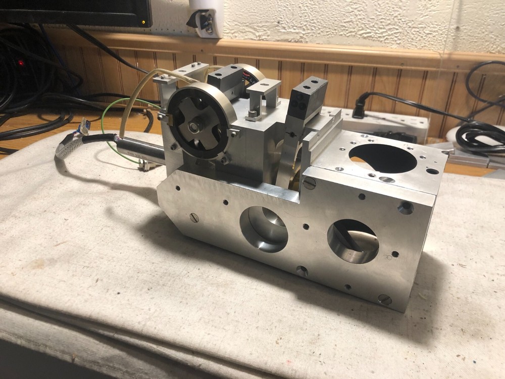 Military Laser Schaevitz Eng  Linear Variable Differential Transformer & Mount