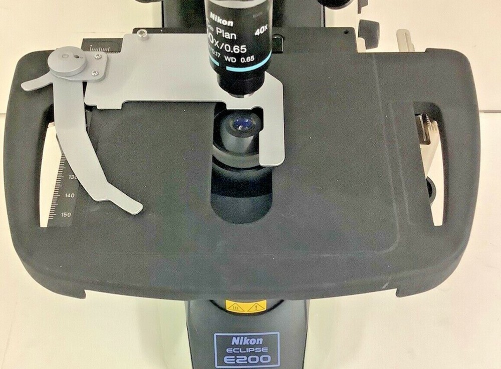 Nikon Eclipse E200 Trinocular Microscope Pro Biological Microscope 10X/40X/100X