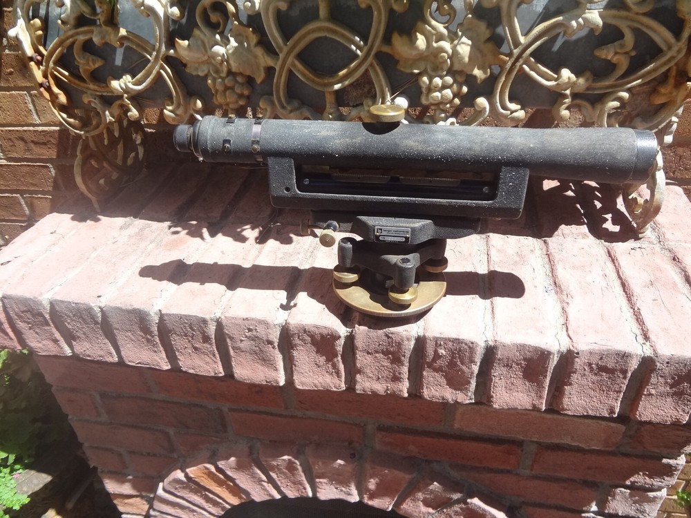 Vintage "Berger" Engineering Instruments Surveying Transit Level