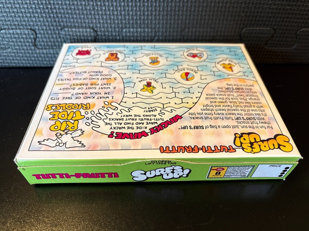Surfs Up fruit snacks - Empty custom design display box