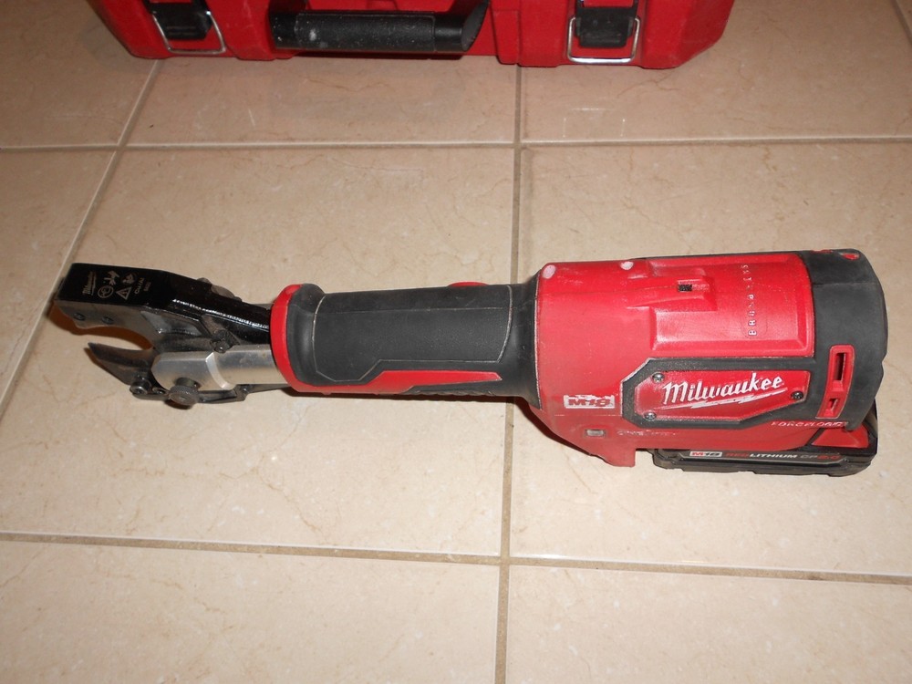 MILWAUKEE 2672-20 M18 FORCE LOGIC CABLE CUTTER