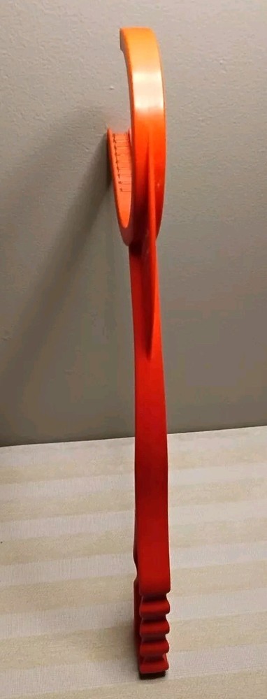 Handheld Clay Target Thrower