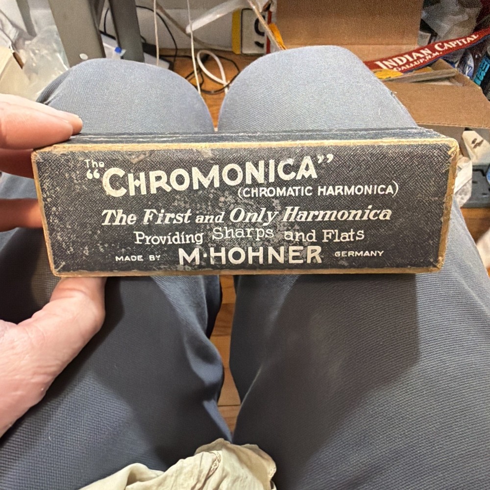 the chromonica  Chromatic Harmonica c with case Germany