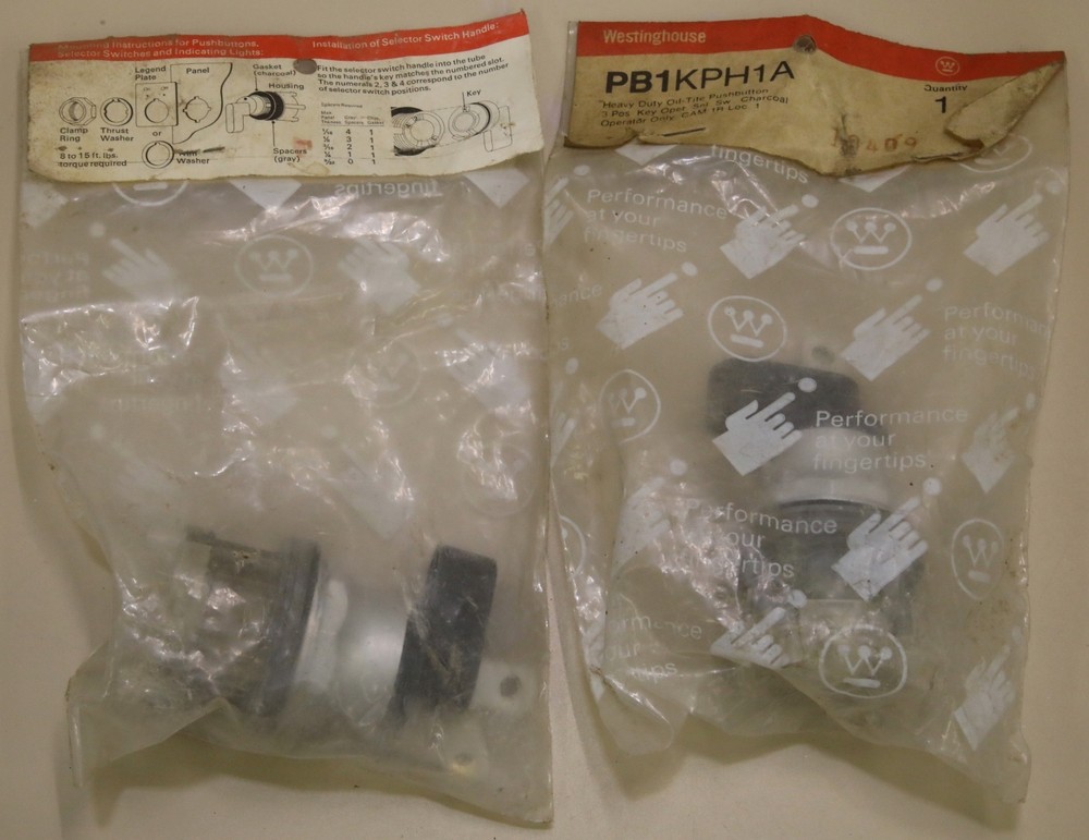 2 PCS WESTINGHOUSE KEY SELECTOR SWITCH PB1KPH1A