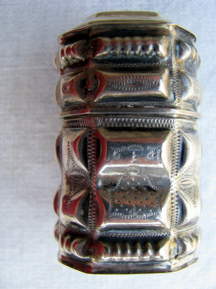 FINE SNUFF BOX / MATCH SAFE / KNICK KNACK / PEPPERMINT VICTORIAN 1899 SILVER BOX