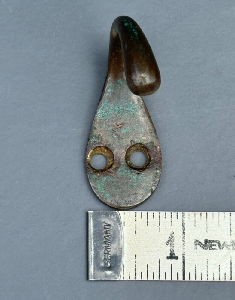 ANTIQUE BRASS COAT HOOK