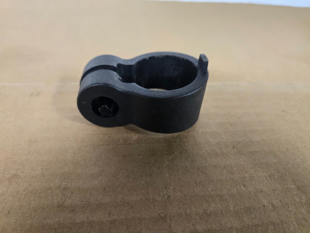 F Simmons Loop Style Retainer
