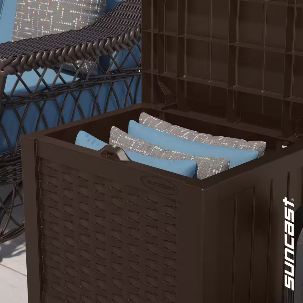 22 Gal. Deck Box with Seat