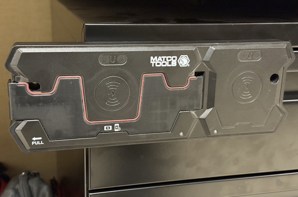 MATCO MAGNETIC WIRELESS CHARGER