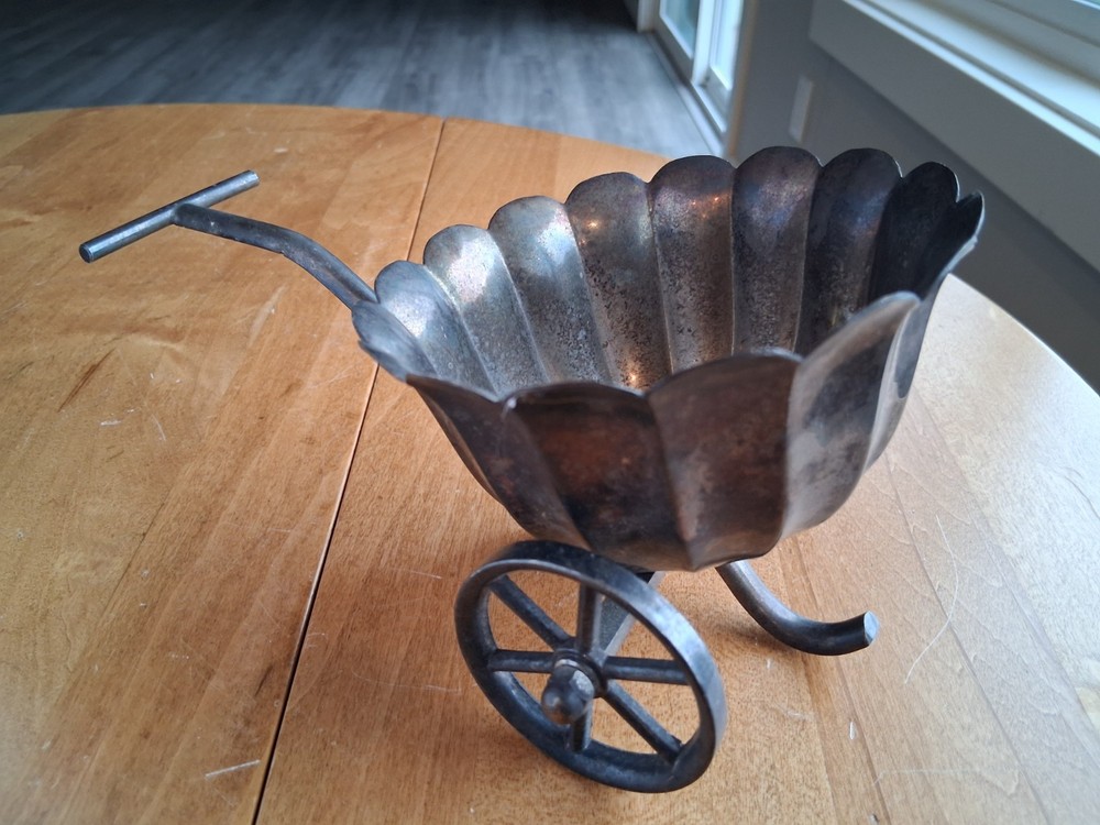 Vintage Silverplate Wheeled Dish Candy Dish Decor Wagon Marked Italy