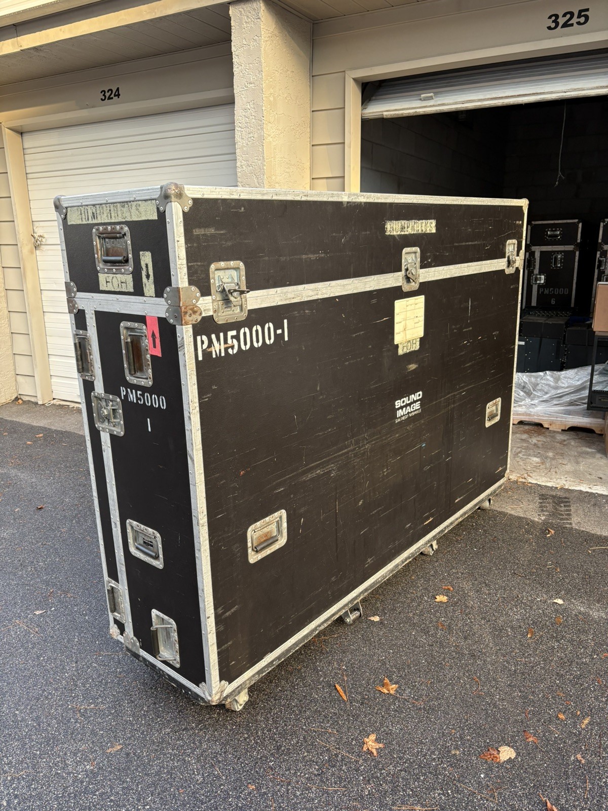 Yamaha PM-5000 52 Channel Analog Console W/ PSU and Tour Case