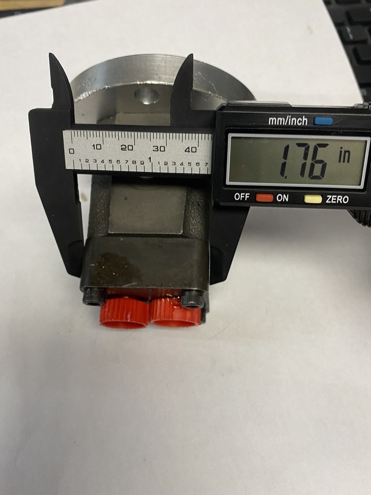 Mini Hydraulic Gear Type Pump Flat Tang 4-Bolt Flange