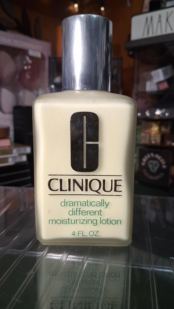 Clinique Dramatically Different Moisturizing Lotion
