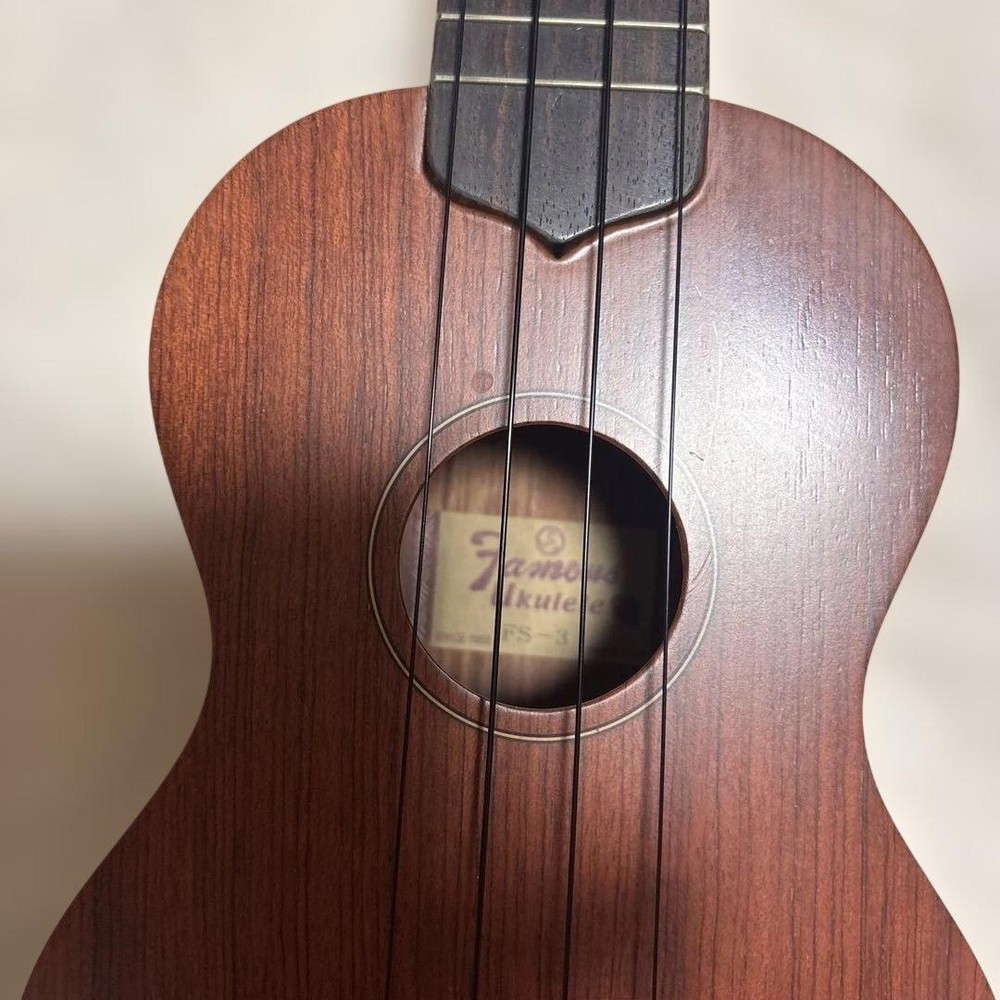 Famous Ukulele FS-3