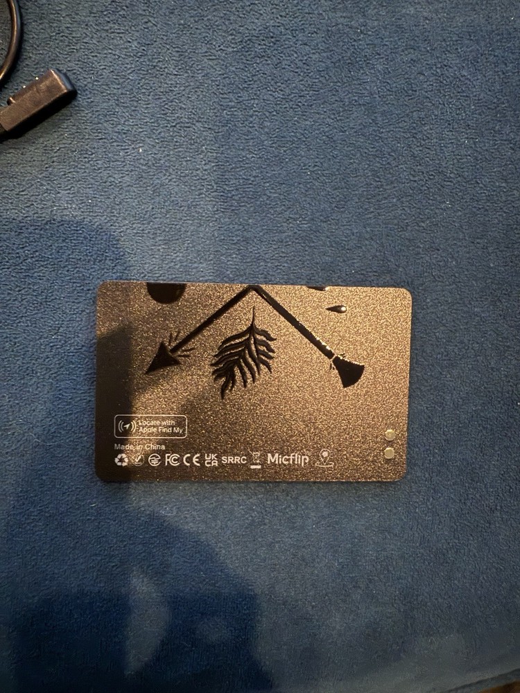 Double Oak Wallet Tracker Card