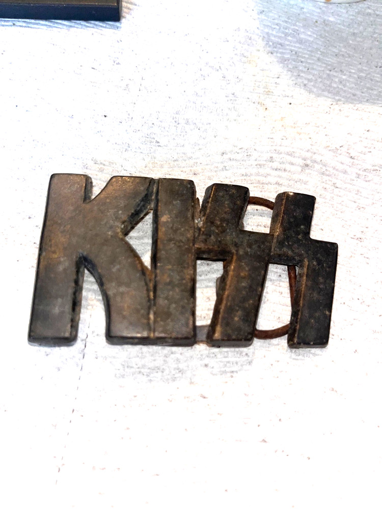 Kiss vintage belt buckle